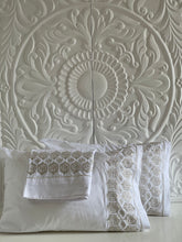 Afbeelding in Gallery-weergave laden, Bedlakenset Rbati