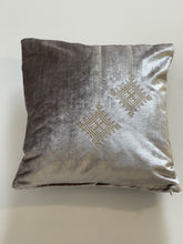 Load image into Gallery viewer, Traditional embroidered pillows

